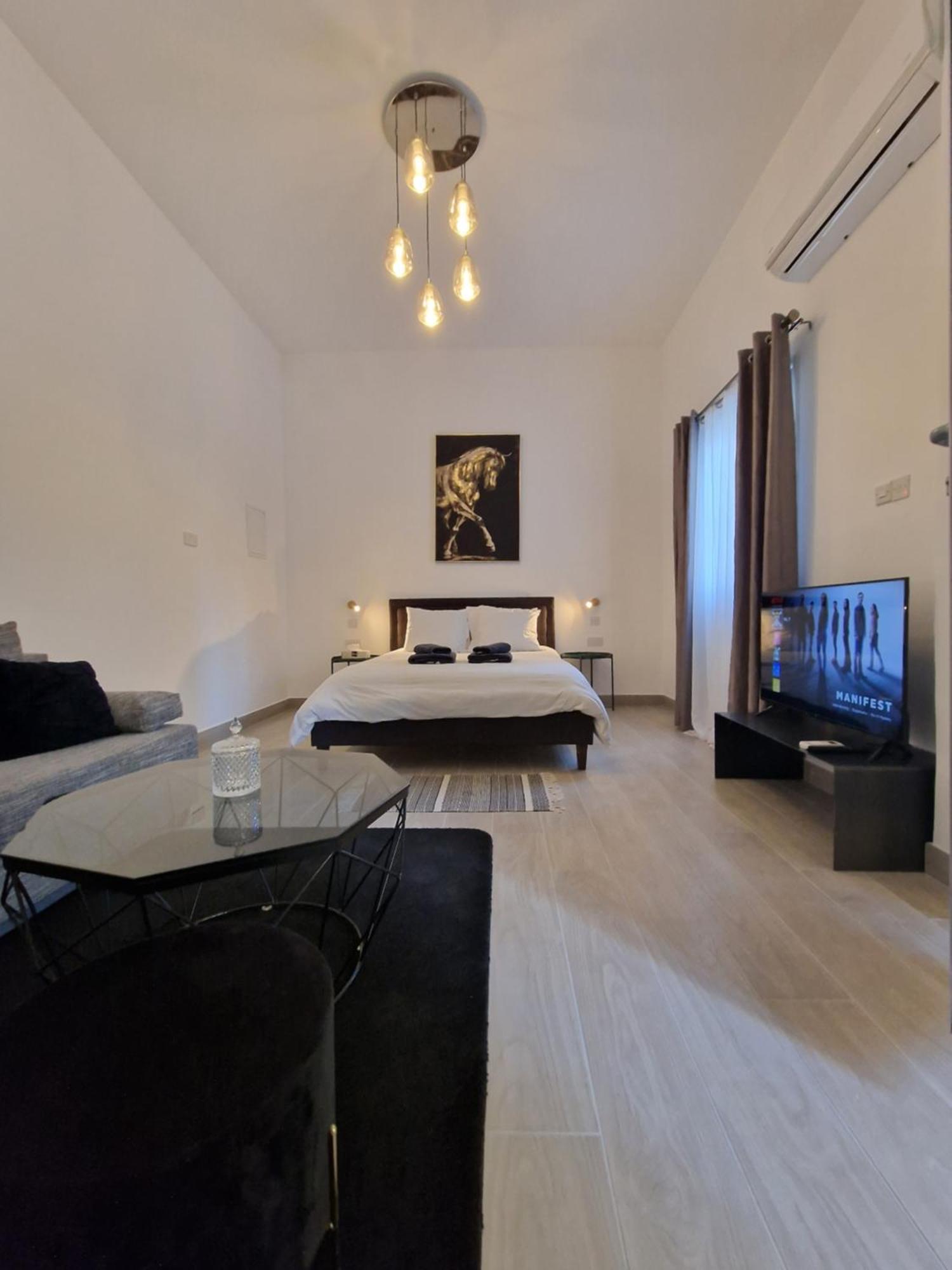 Royal Stay Luxury Homes Paphos Quarto foto